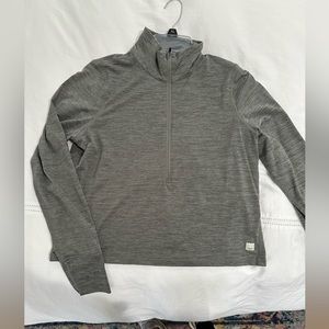 Vuori half zip long sleeve shirt